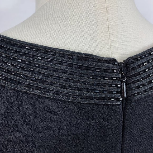 Carmen Marc Valvo Black Sleeveless Sheath Dress - Picture 4 of 8